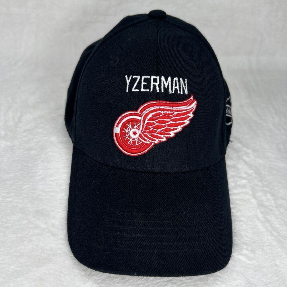 Vintage Detroit Red Wings Yzerman 19 Cap CCM NHL Hockey Hat One Size